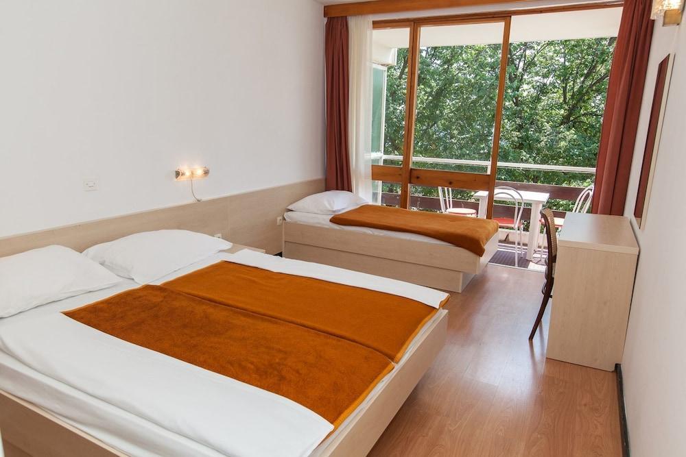 Hotel Slaven Selce Ngoại thất bức ảnh