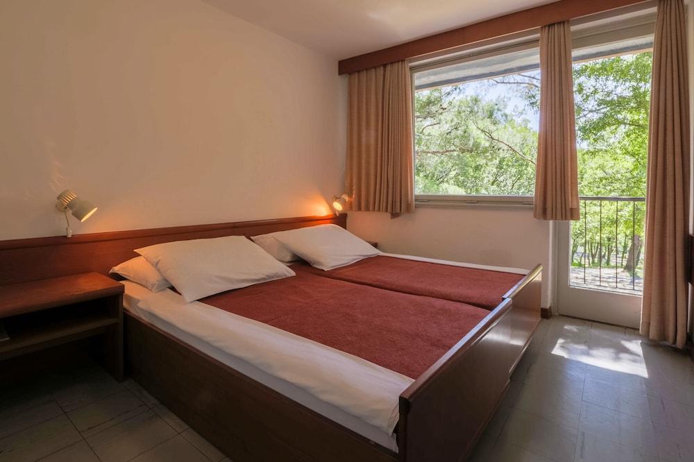 Hotel Slaven Selce Ngoại thất bức ảnh