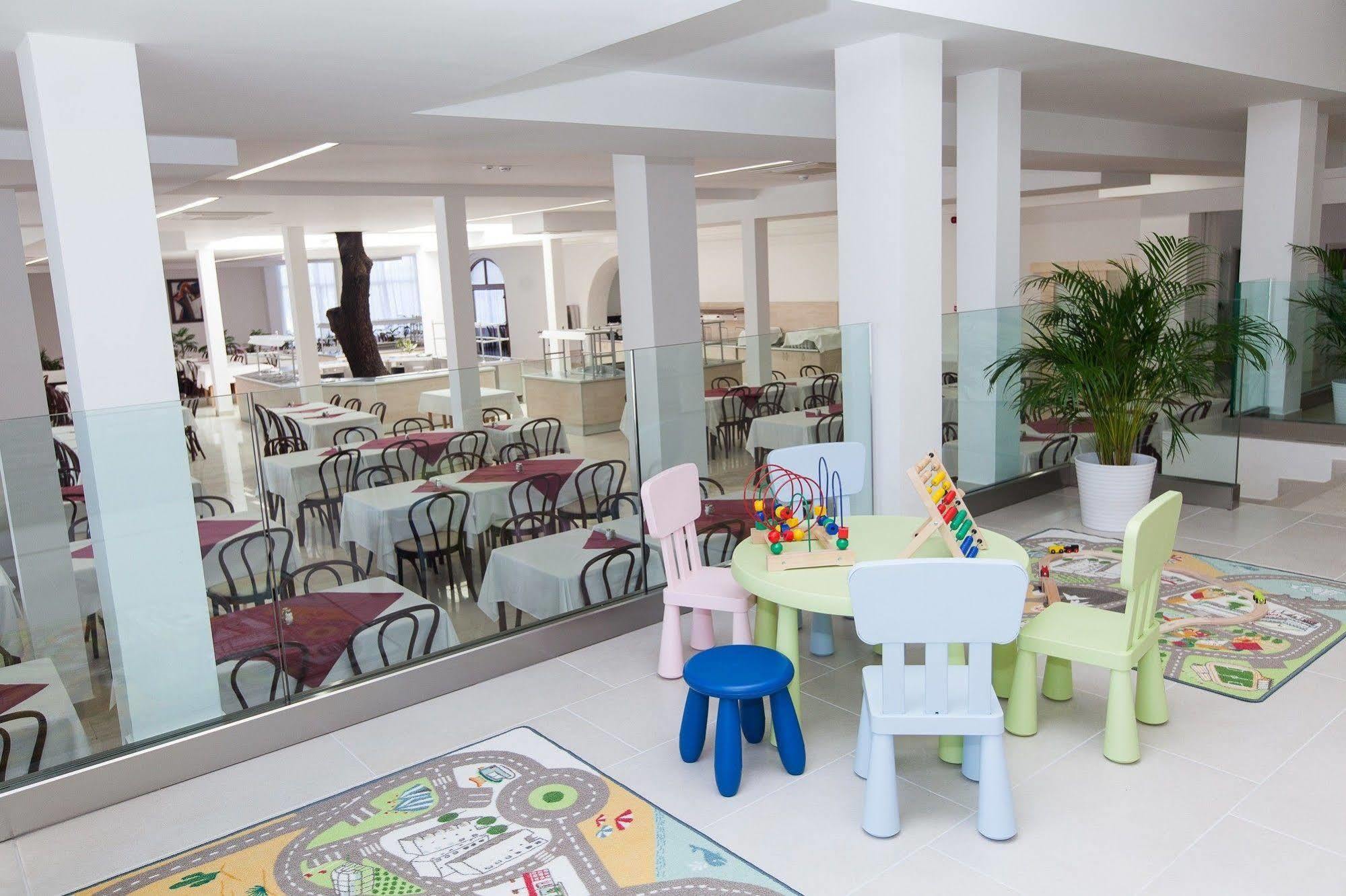 Hotel Slaven Selce Ngoại thất bức ảnh
