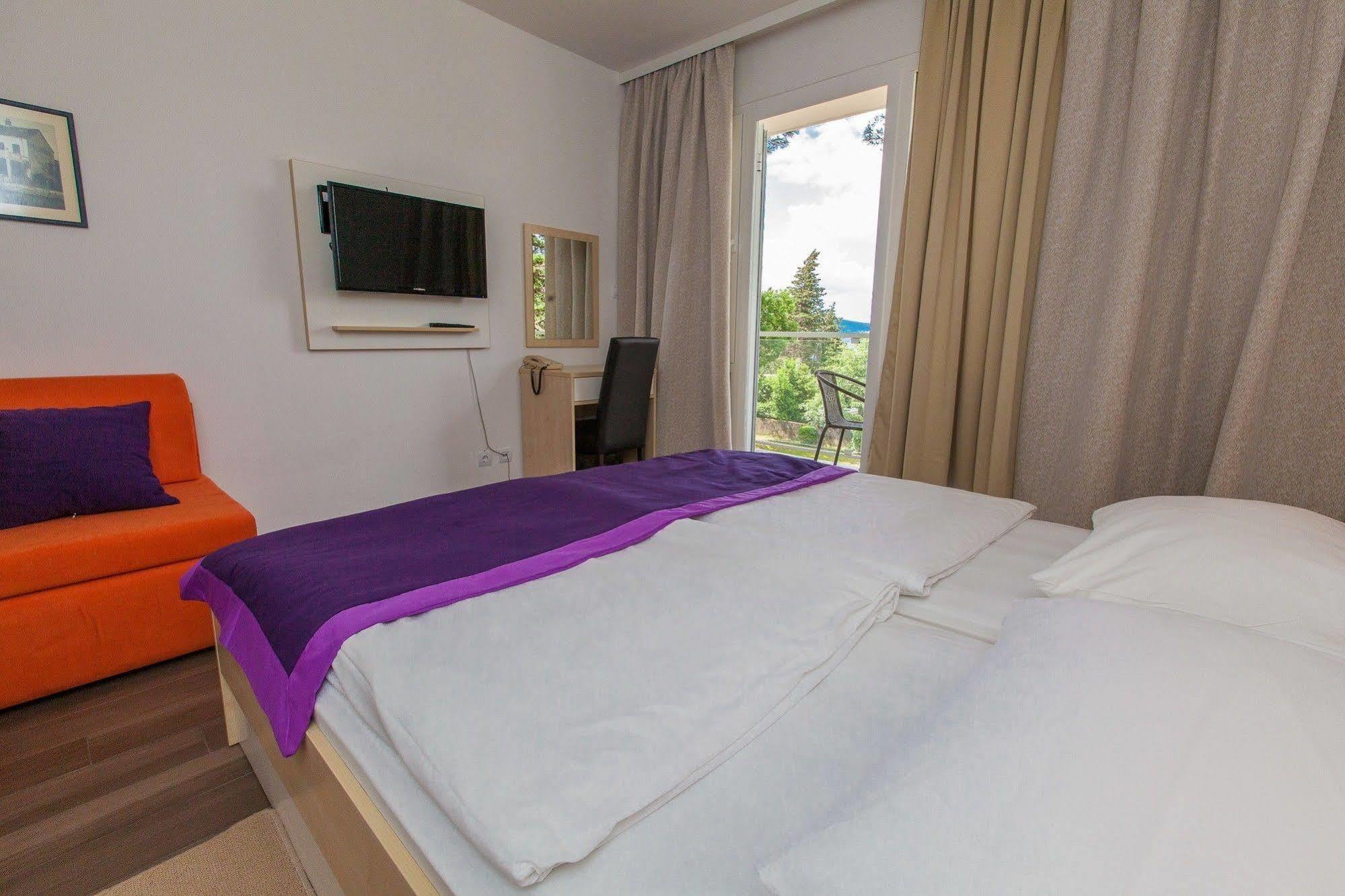 Hotel Slaven Selce Ngoại thất bức ảnh