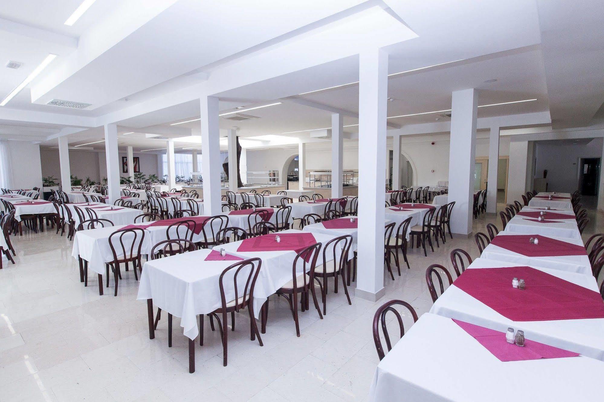 Hotel Slaven Selce Ngoại thất bức ảnh