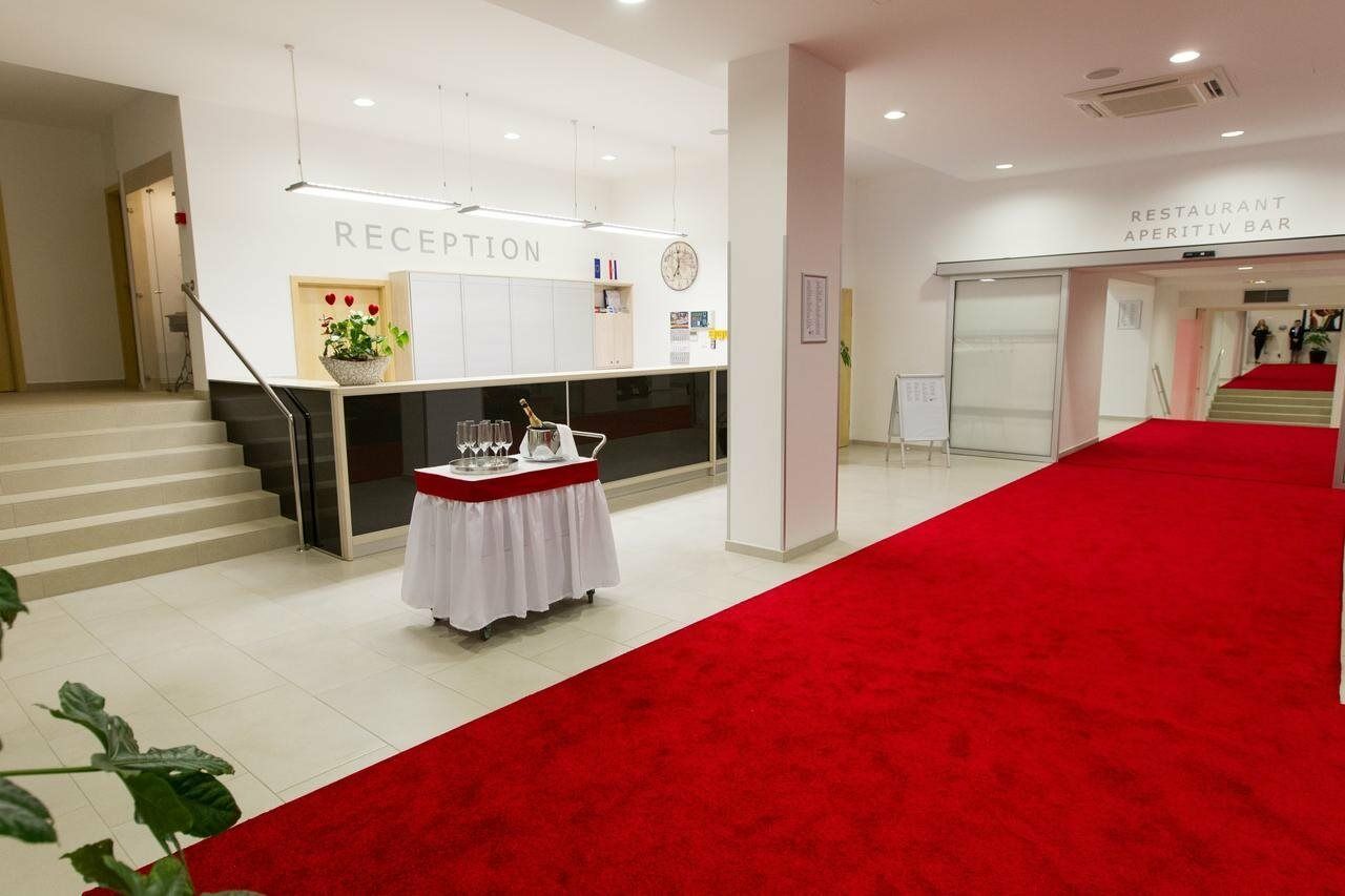 Hotel Slaven Selce Ngoại thất bức ảnh